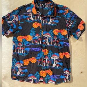 Neff Black Shirt with Vibrant Patterns Medium (FJ)